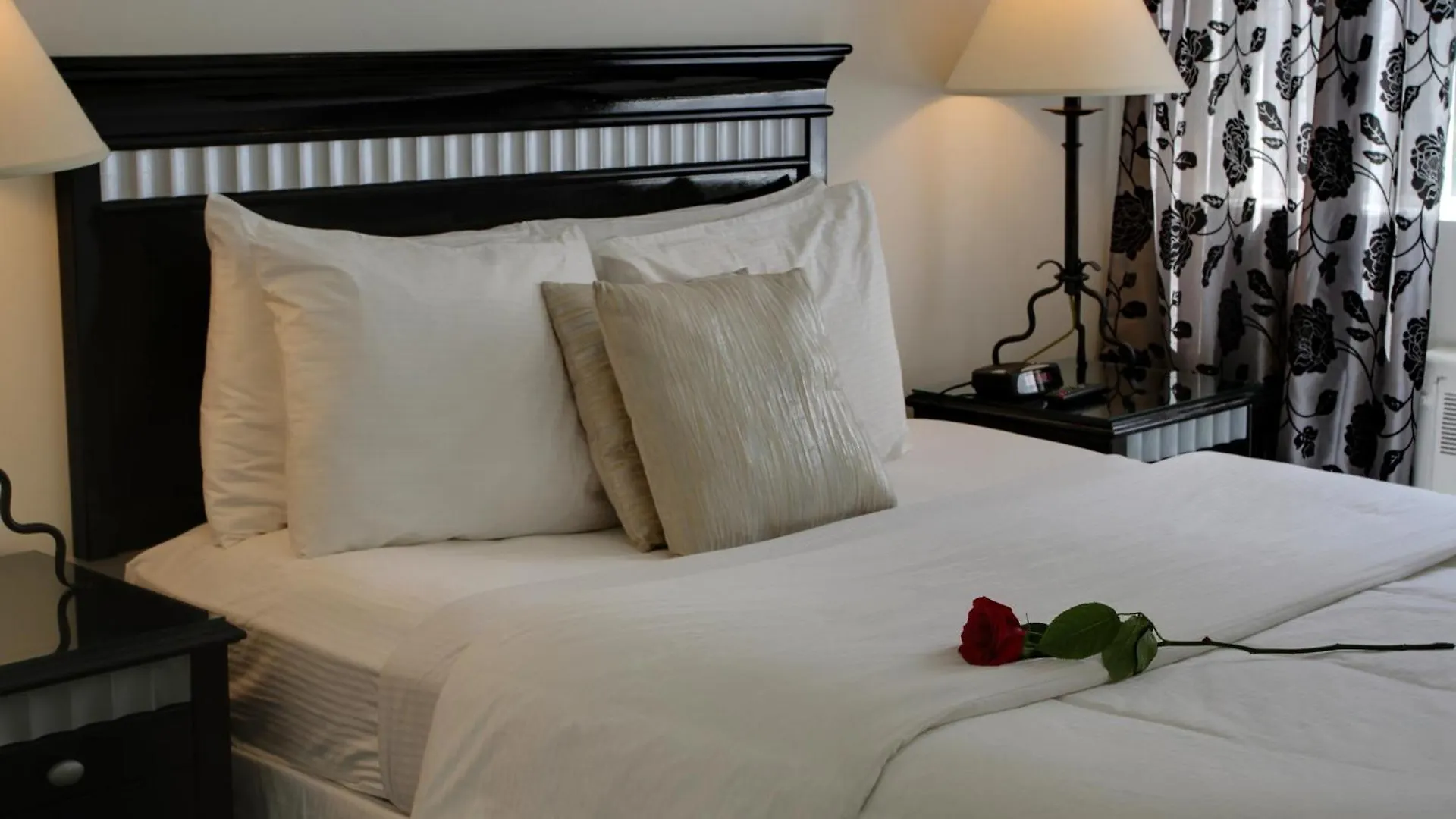 Aparthotel Rosellen Suites At Stanley Park Vancouver