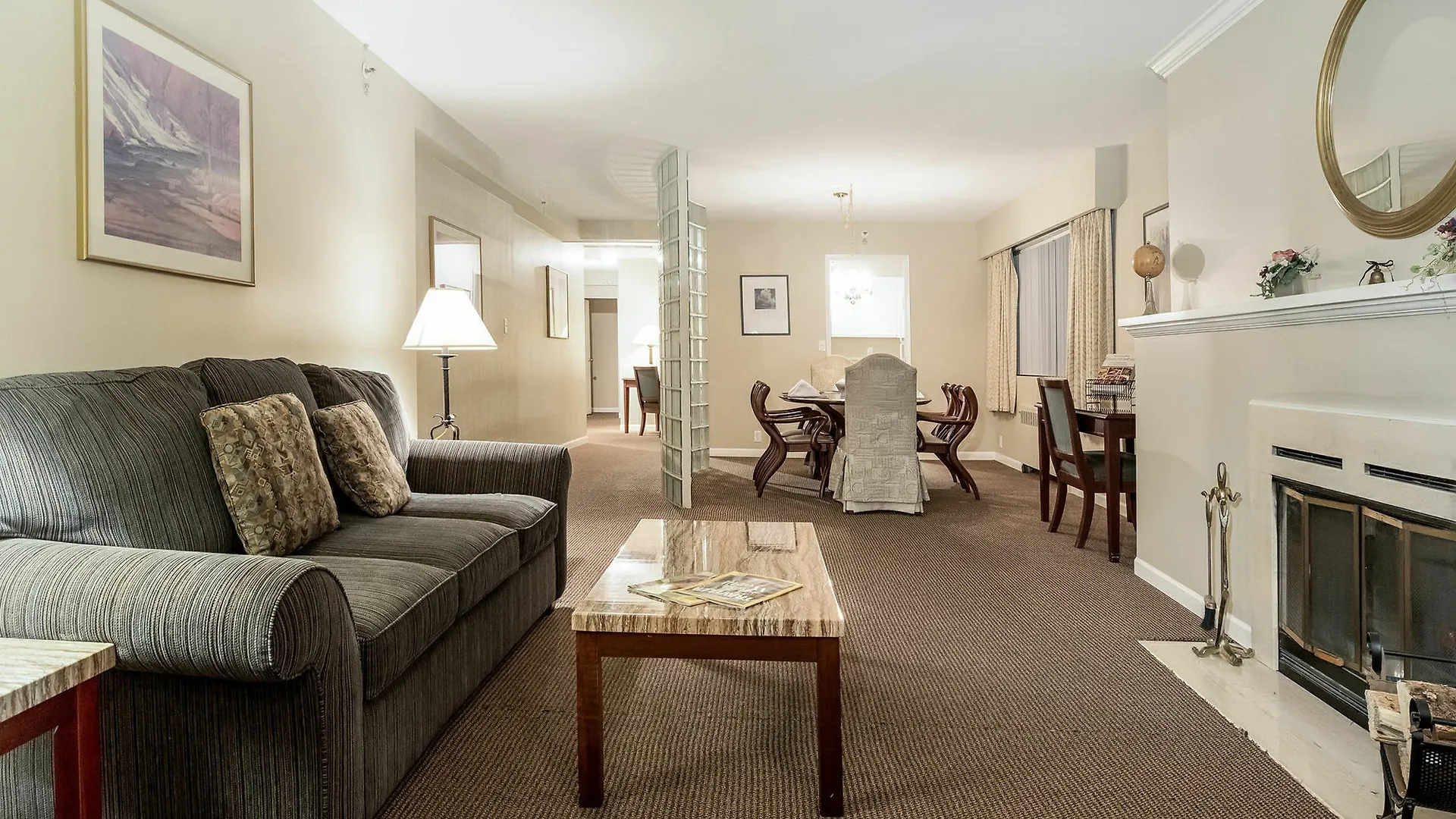 Rosellen Suites At Stanley Park Vancouver Aparthotel