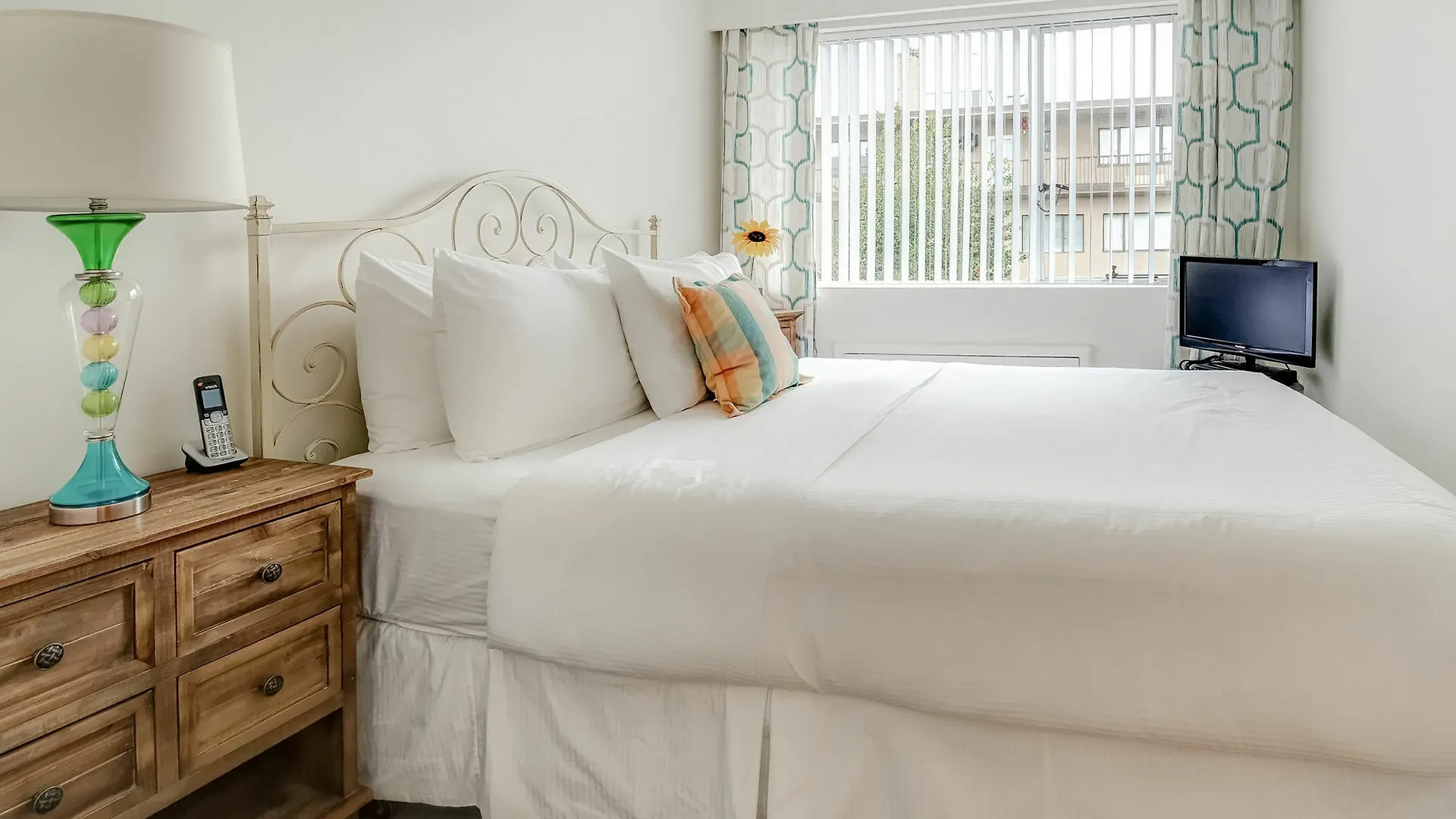 Aparthotel Rosellen Suites At Stanley Park Vancouver